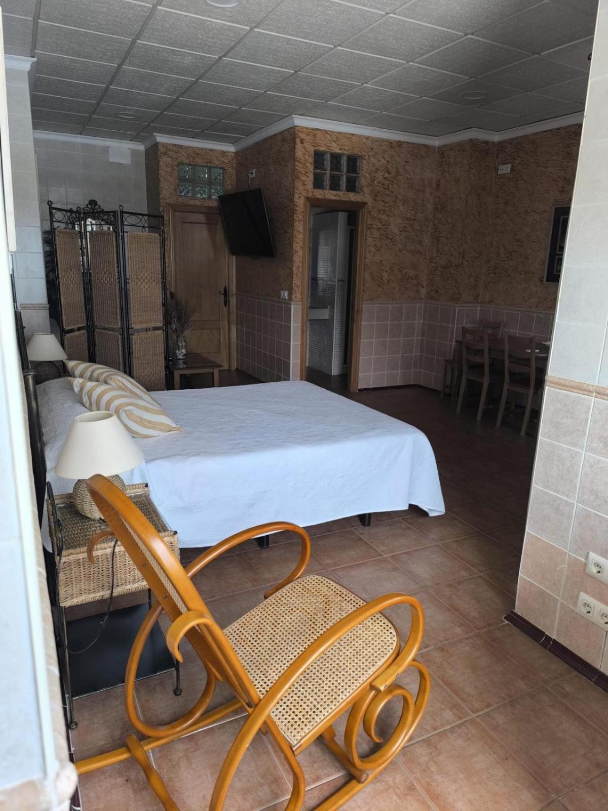 ברבטה Hostal La Tarayuela מראה חיצוני תמונה
