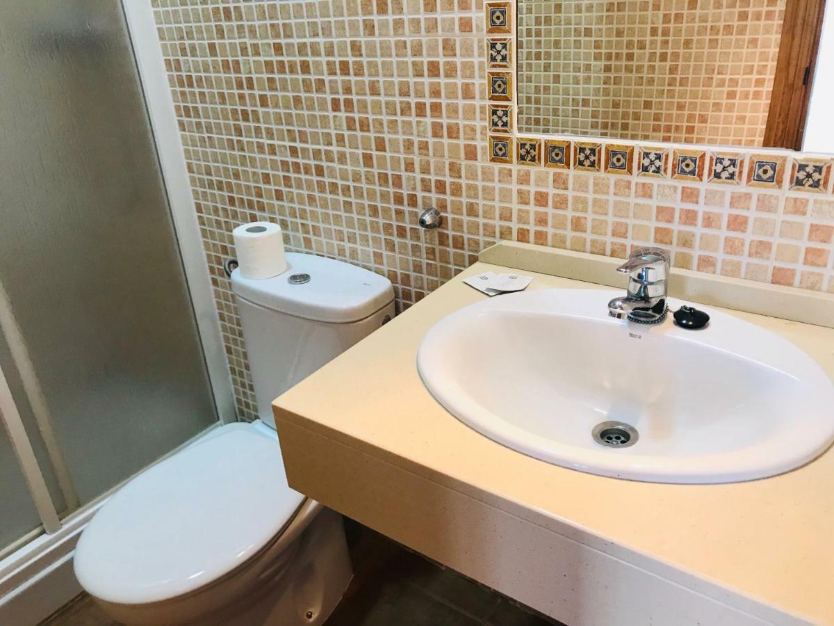 ברבטה Hostal La Tarayuela מראה חיצוני תמונה